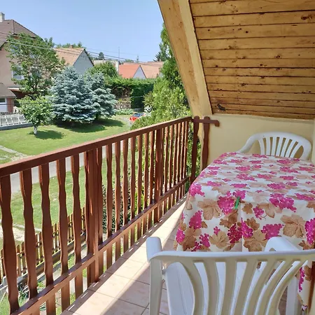 Apartament Judit's *